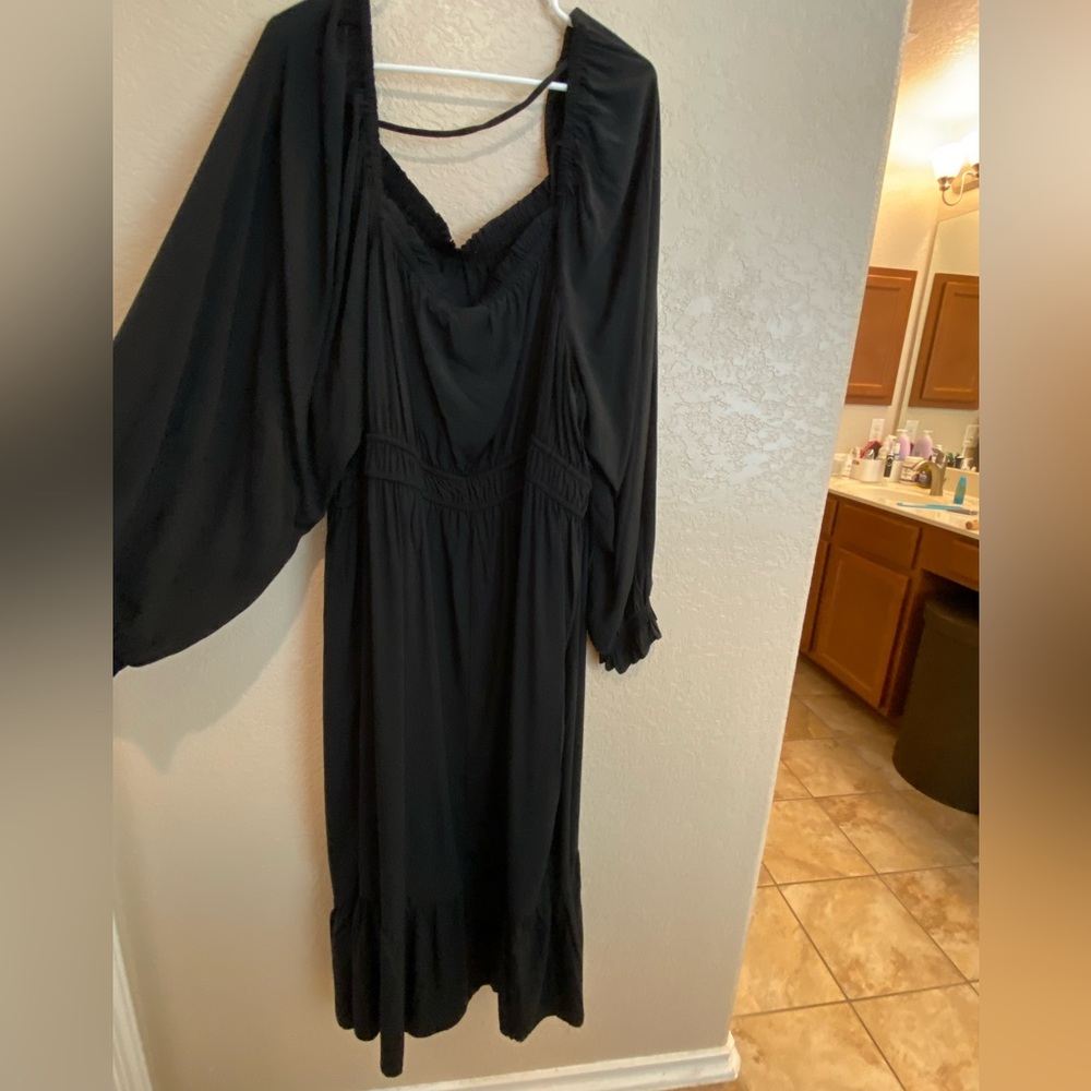 Ava Viv dress